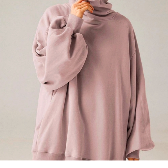 LIT Activewear Whisper Oversized Turtle neck Pullover sweater. Small - Picture 2 of 11